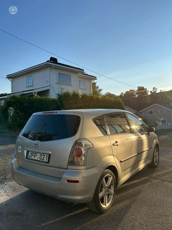 Toyota Corolla 2007 — двигун 2200 cm³, 177 HP (130kW)