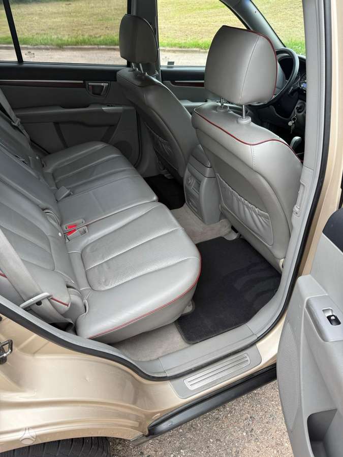 Hyundai Santa 2006 — photo 16