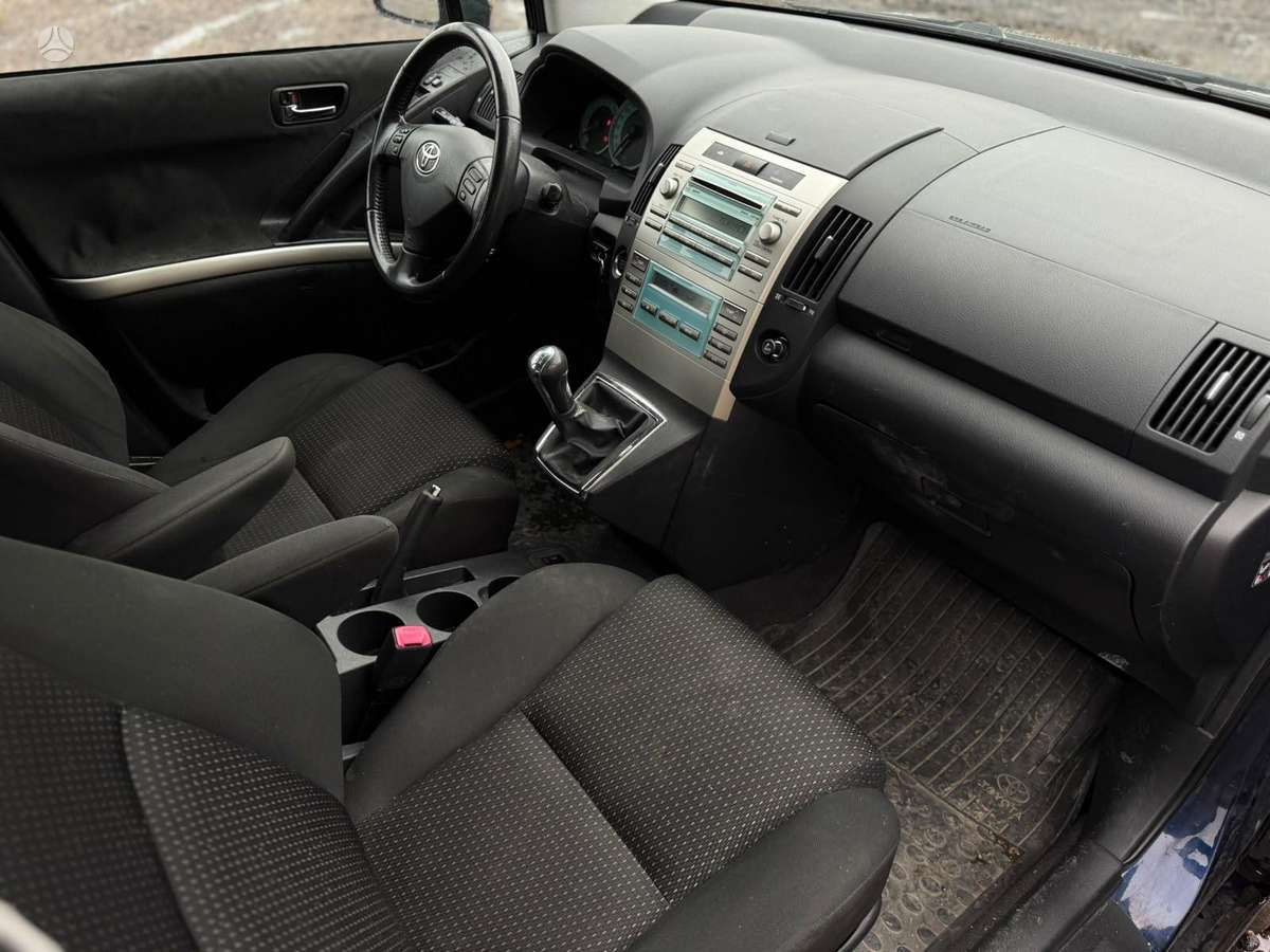Toyota Corolla 2007 — photo 11