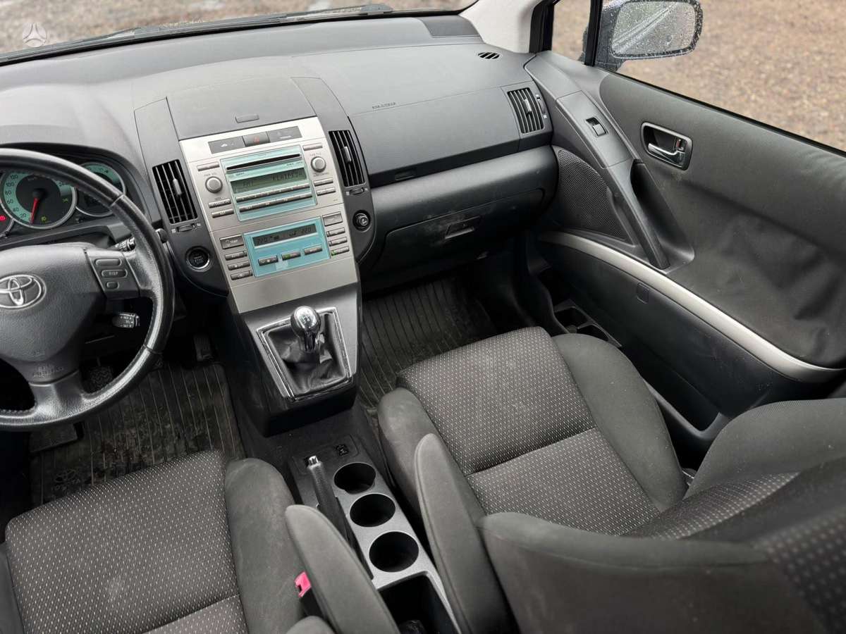 Toyota Corolla 2007 — photo 12