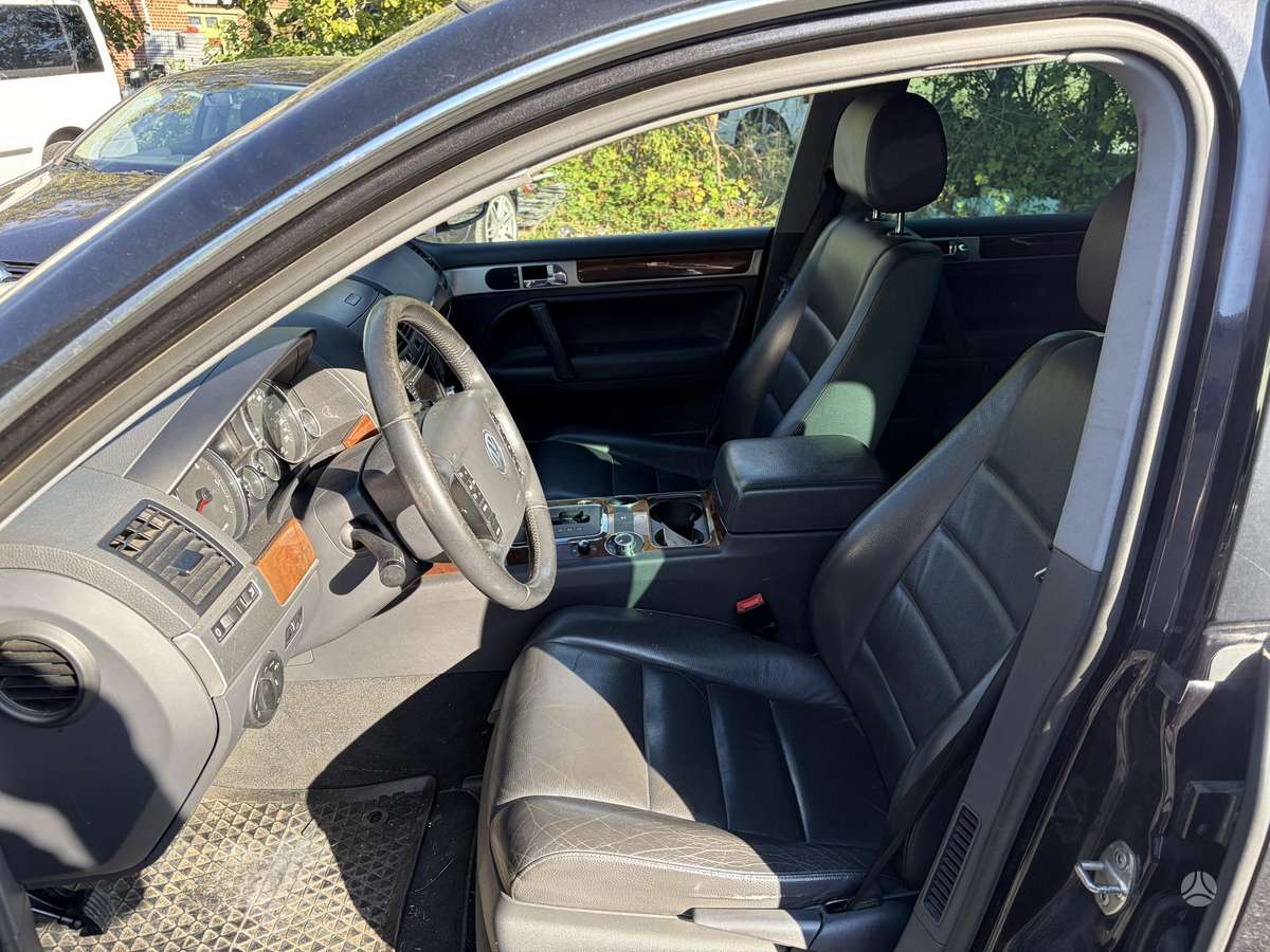 Volkswagen Touareg 2007 — photo 12