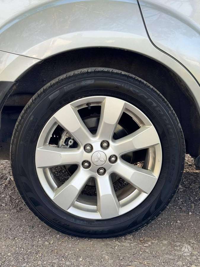 Mitsubishi Outlander 2011 — photo 10