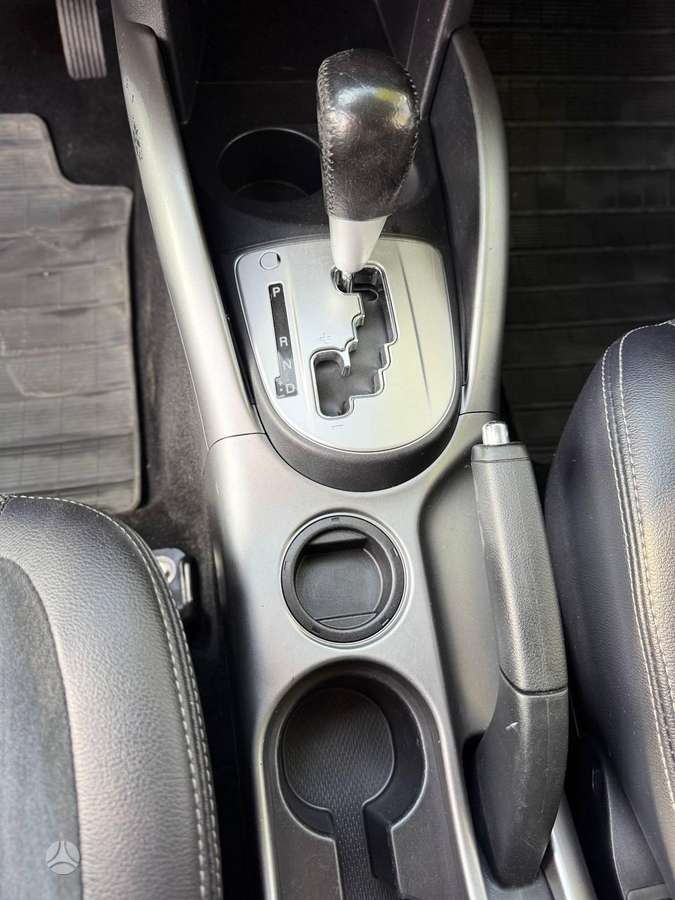 Mitsubishi Outlander 2011 — photo 25