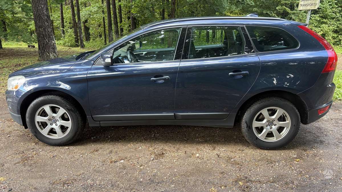 Volvo XC60 2012 — photo 6