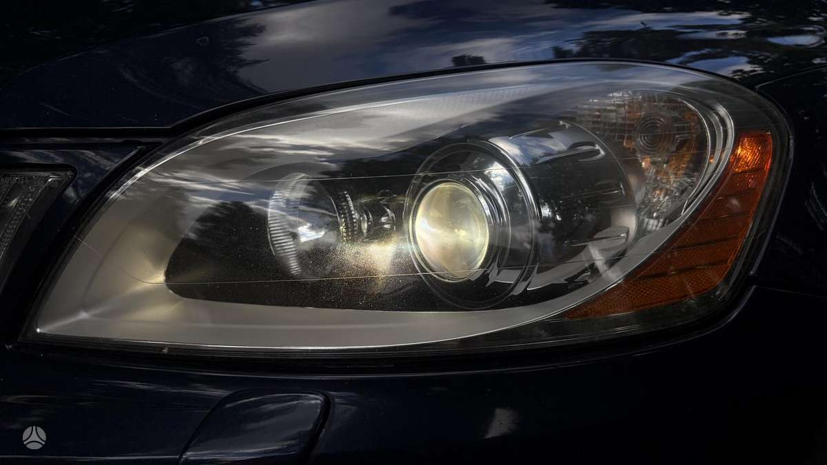Volvo XC60 2012 — photo 7