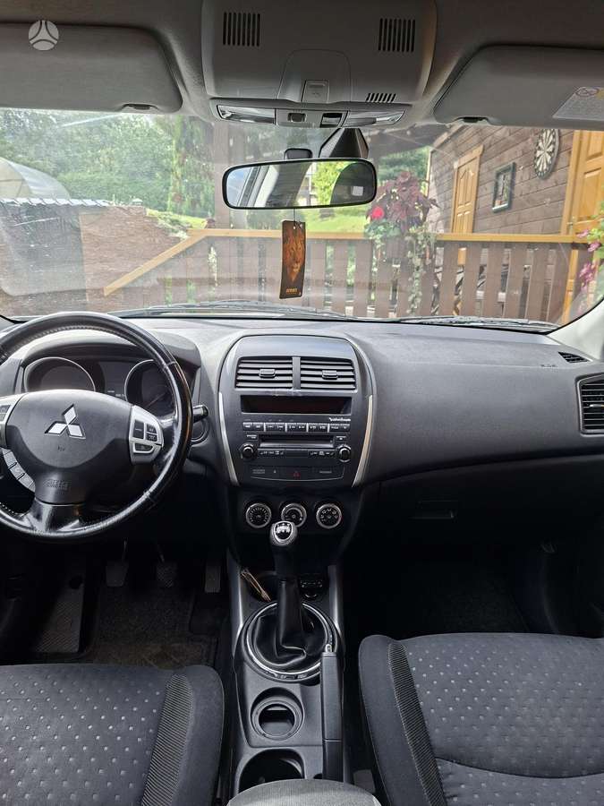 Mitsubishi ASX 2012 — photo 7