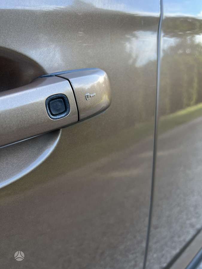 Volvo XC60 2009 — photo 13