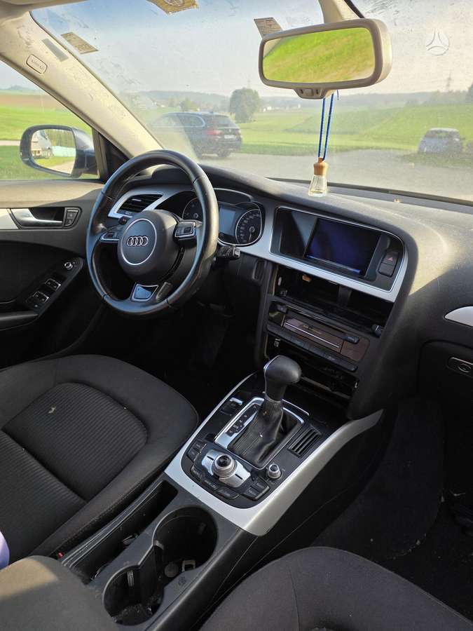 Audi A4 2015 — photo 10