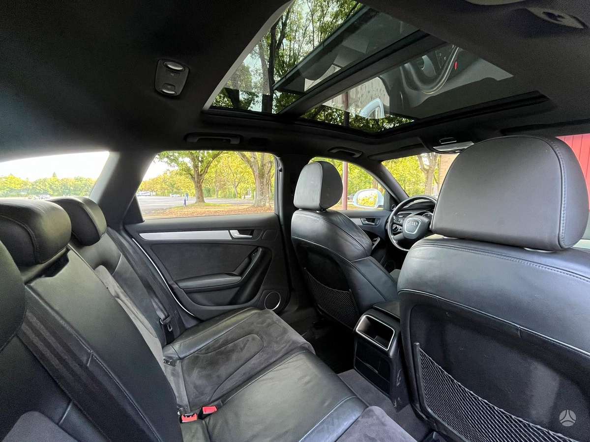 Audi A4 2009 — photo 8