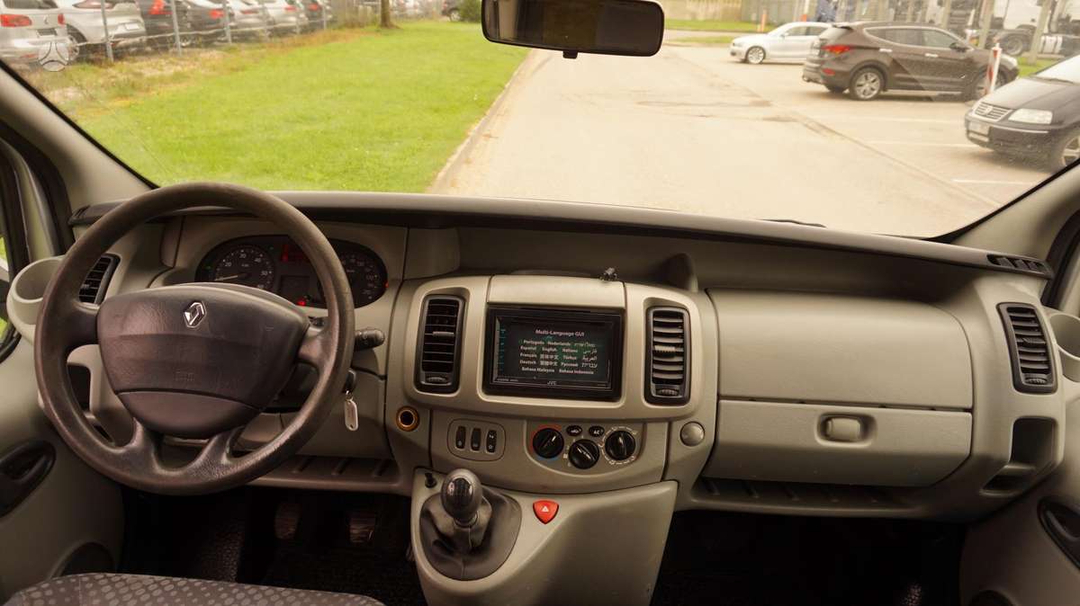 Renault Trafic 2007 — photo 16