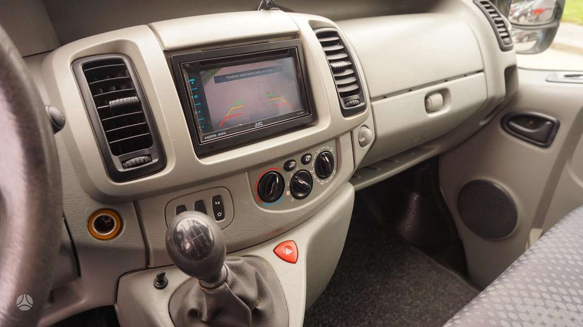 Renault Trafic 2007 — photo 22