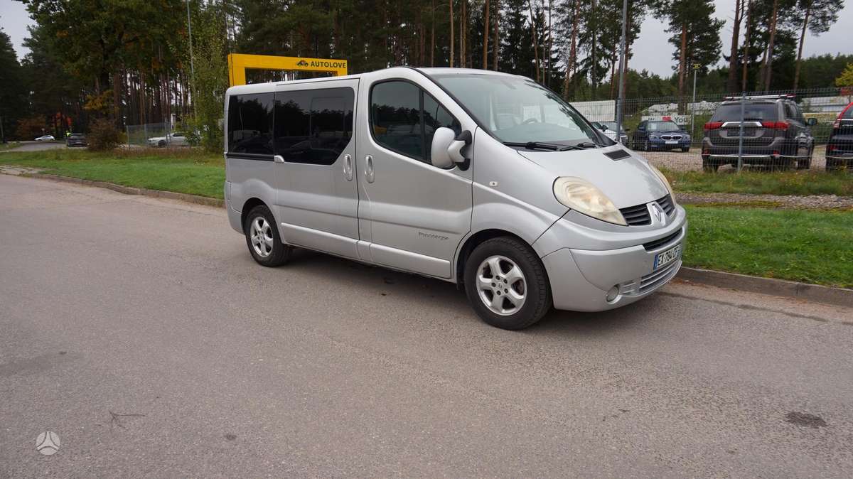 Renault Trafic 2007 — interior