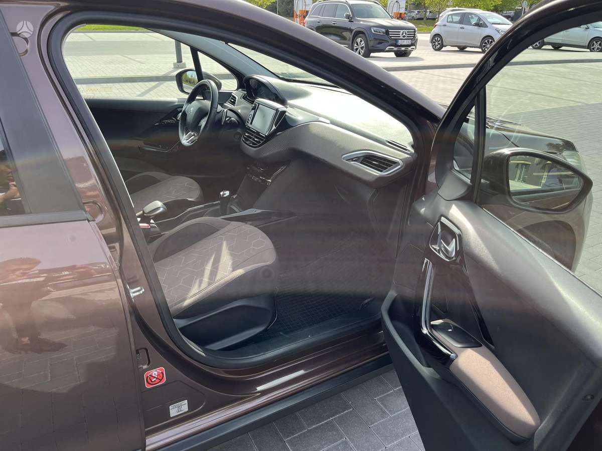 Peugeot 2008 2014 — photo 15