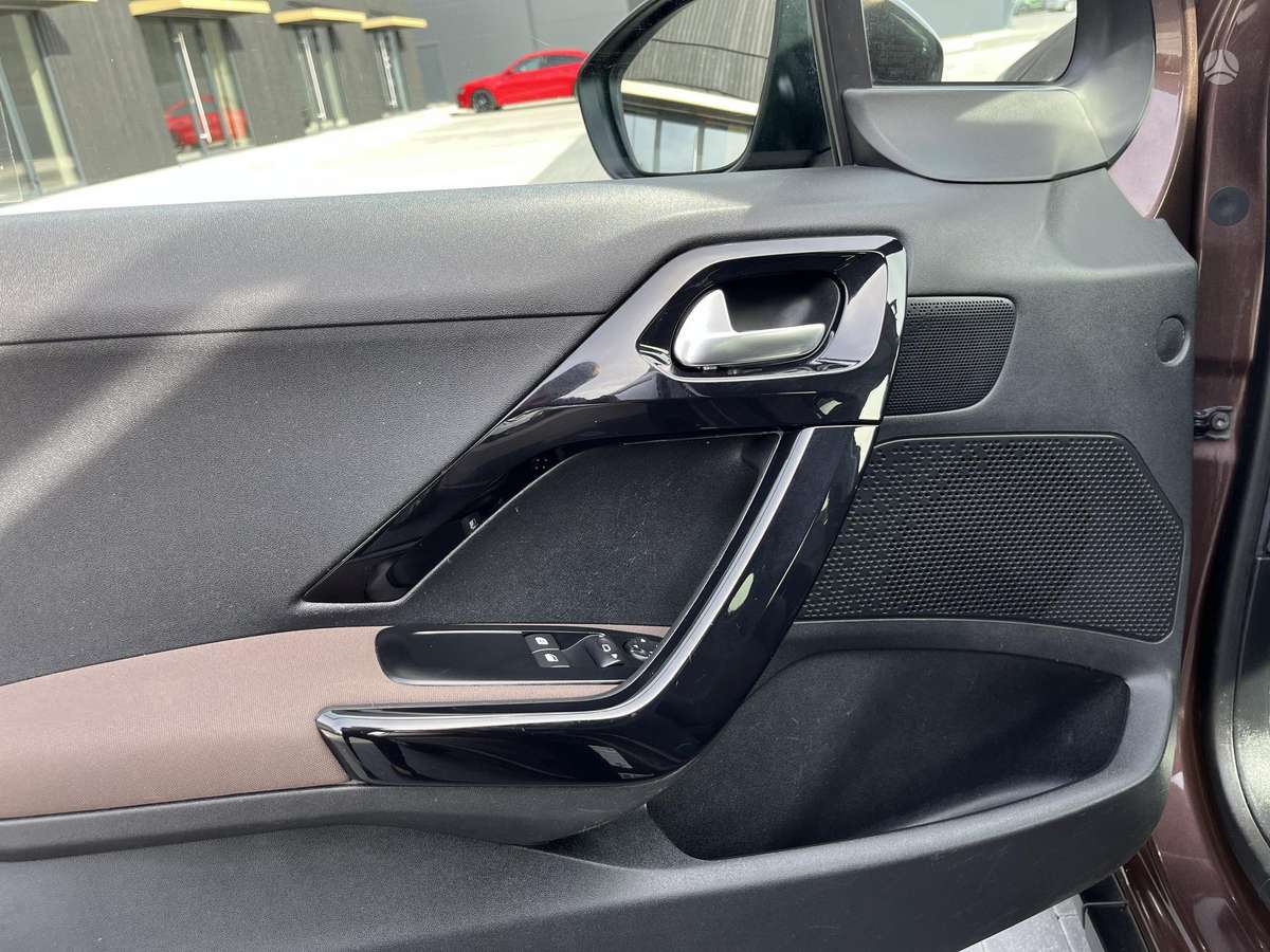 Peugeot 2008 2014 — photo 8