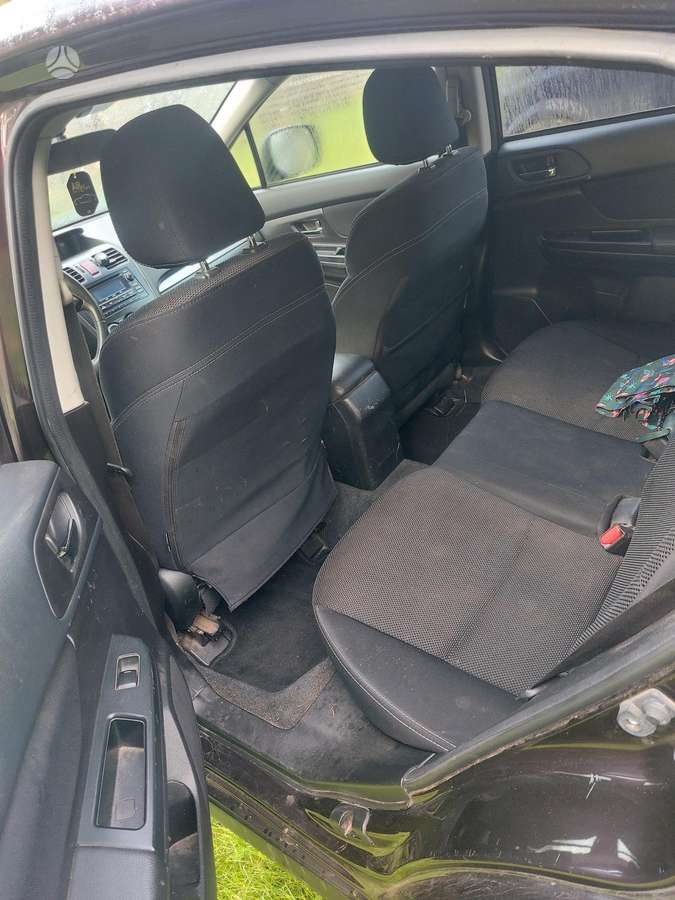 Subaru XV 2012 — interior