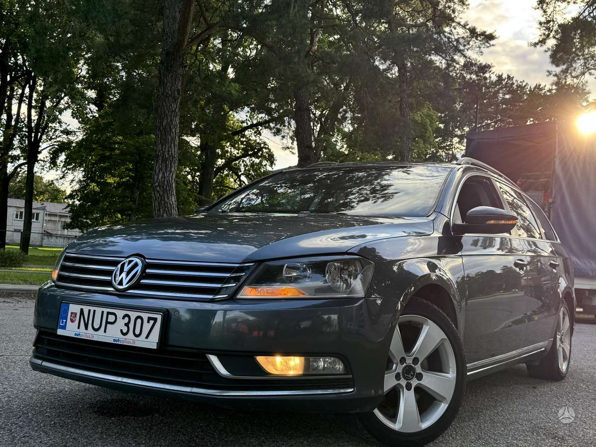 Volkswagen Passat 2012 — photo 26