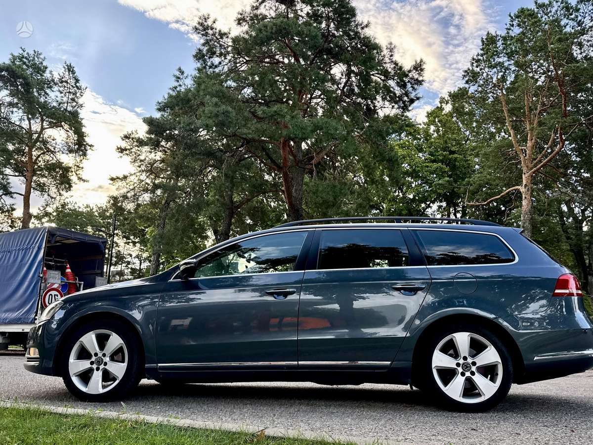 Volkswagen Passat 2012 — photo 7