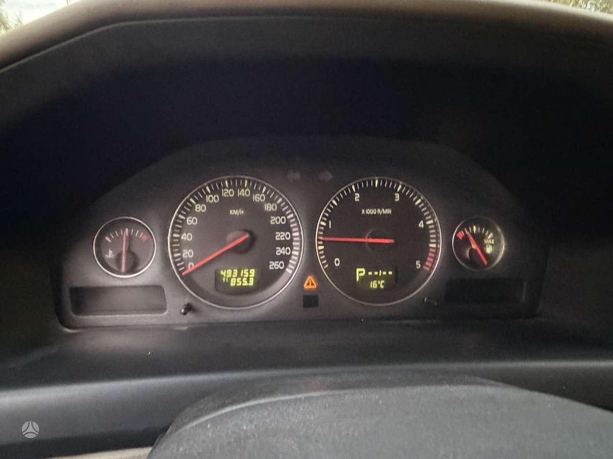 Volvo XC70 2004 — photo 14