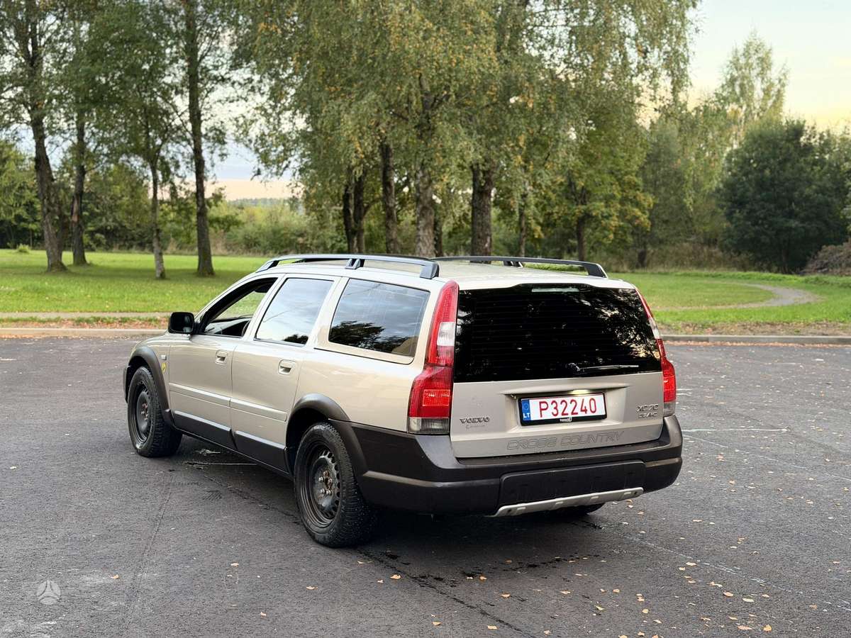 Volvo XC70 2004 — photo 7