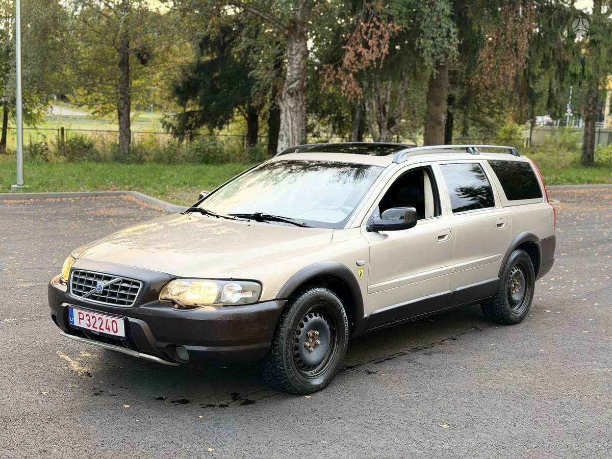 Volvo XC70 2004 — photo 9