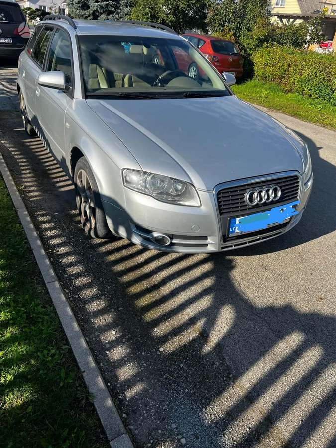 Audi A4 2008 — rear view