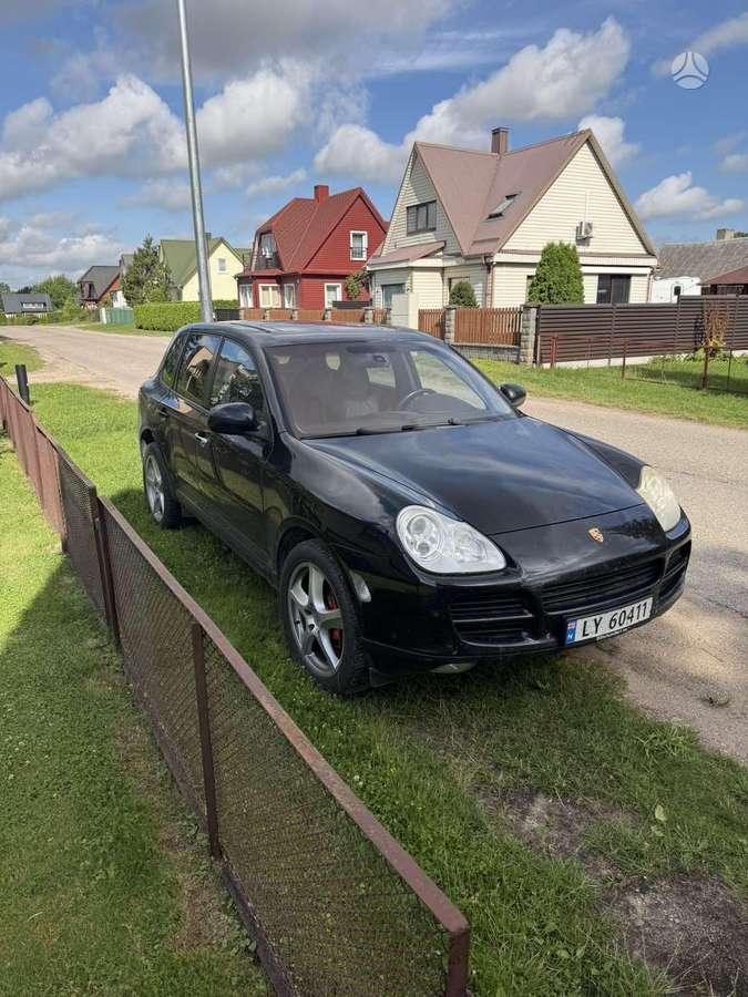 Porsche Cayenne, 2005