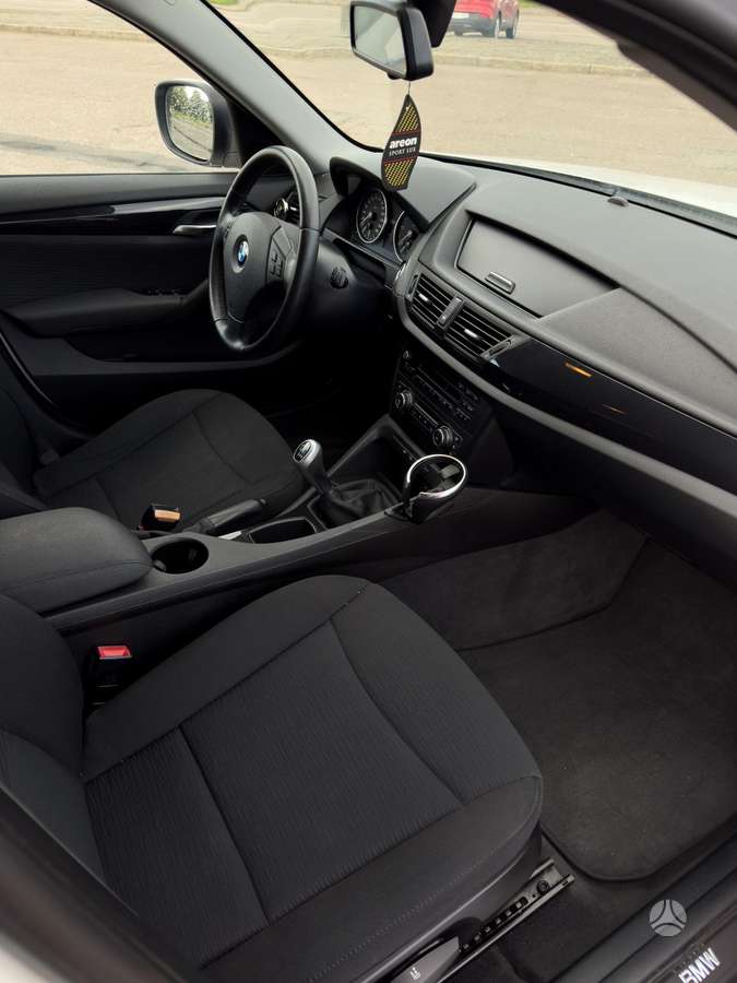 BMW X1 2012 — photo 10