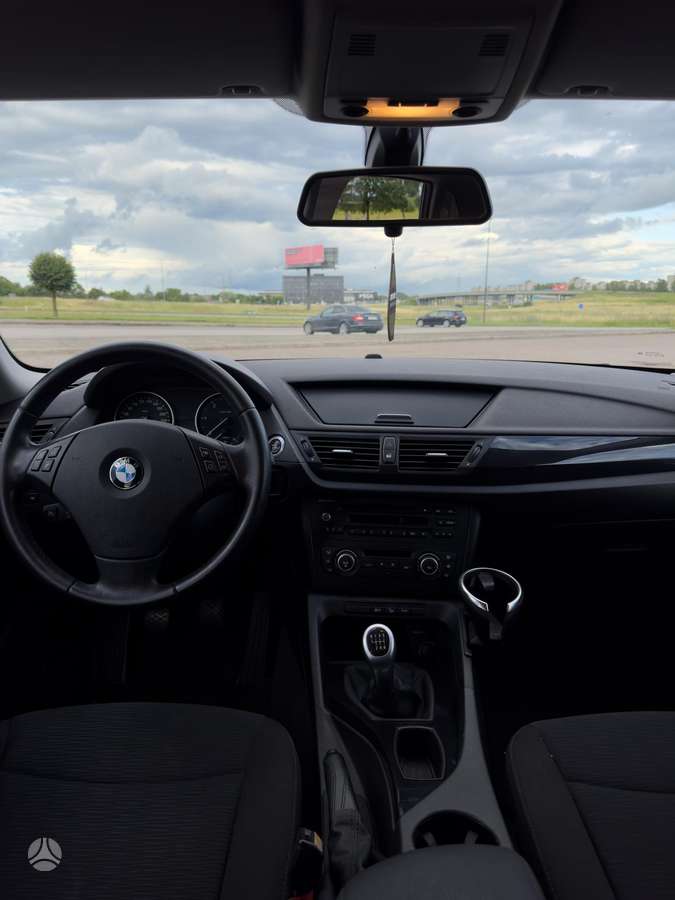 BMW X1 2012 — photo 14