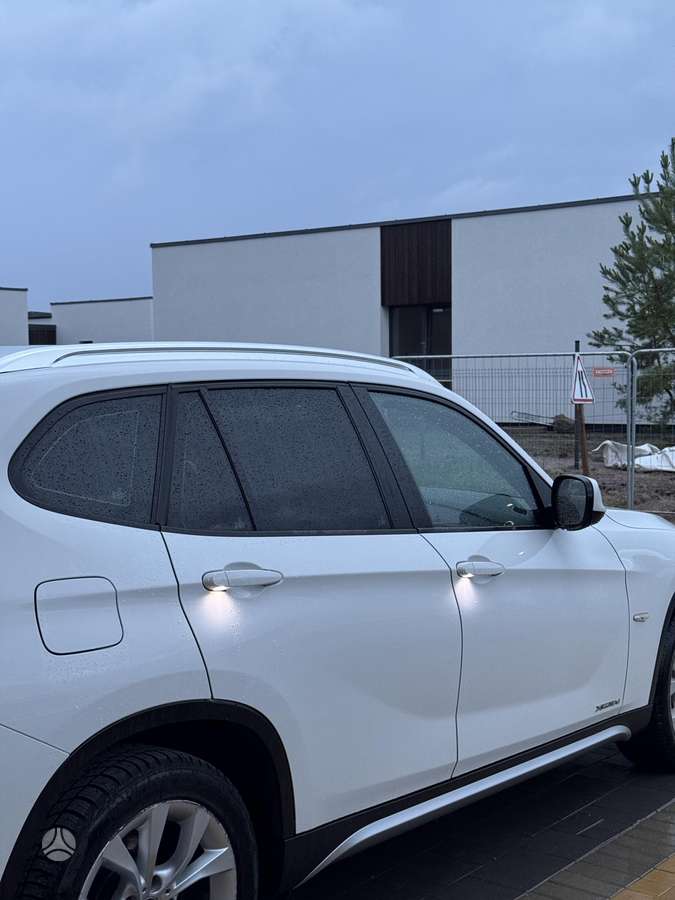 BMW X1 2012 — photo 18