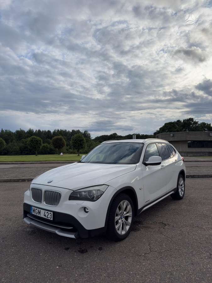 BMW X1 2012 — photo 6
