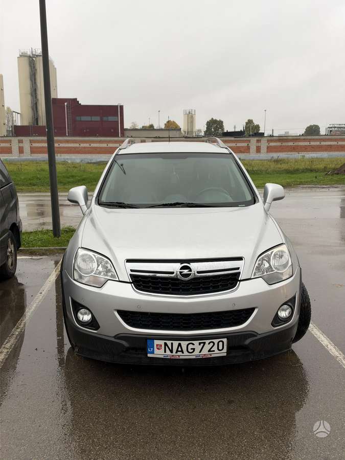 Opel Antara 2013 — rear view
