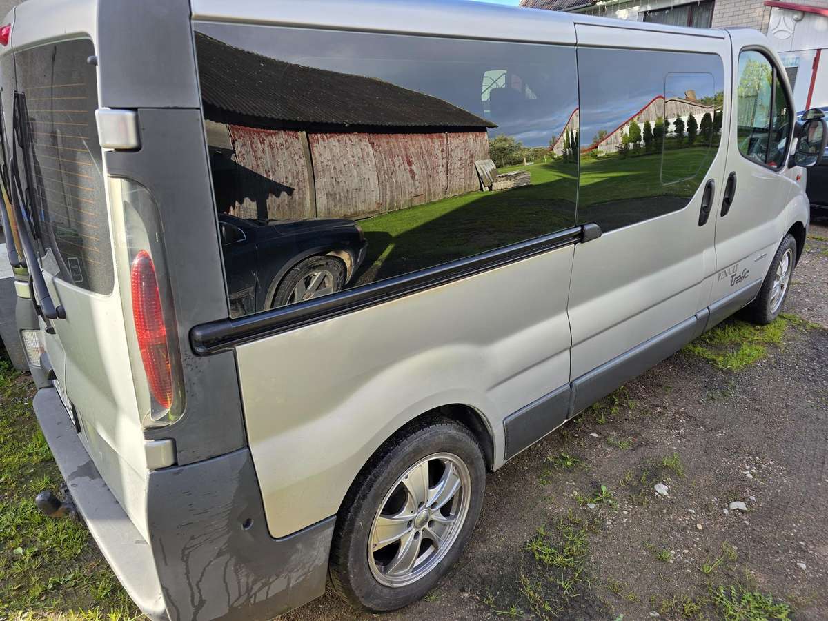Renault Trafic 2004 — photo 6