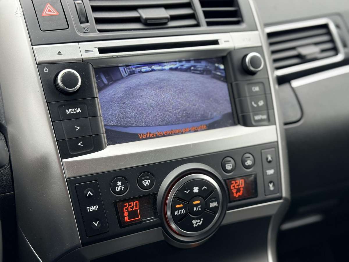 Toyota Verso 2013 — photo 7