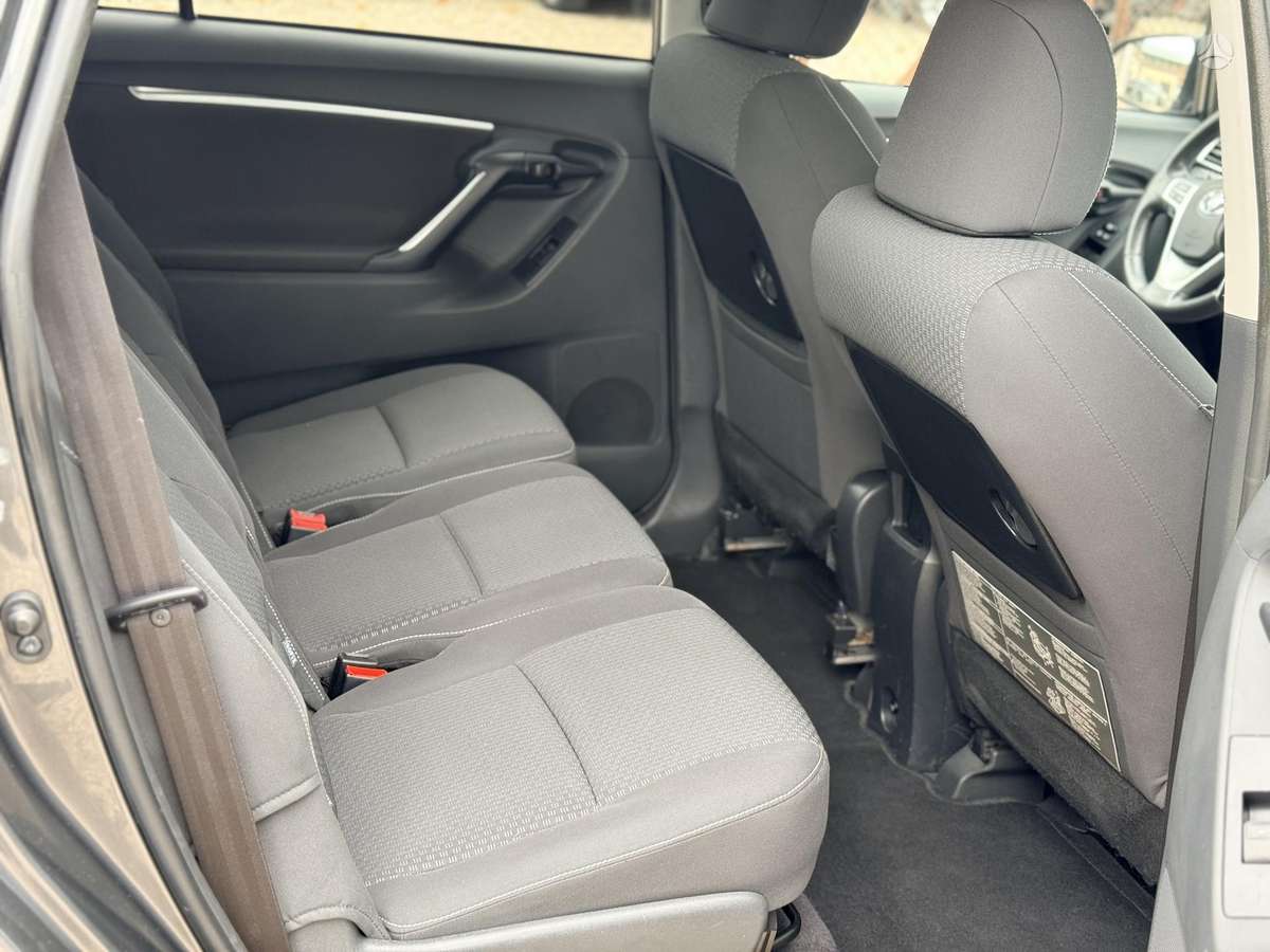 Toyota Verso 2013 — photo 9