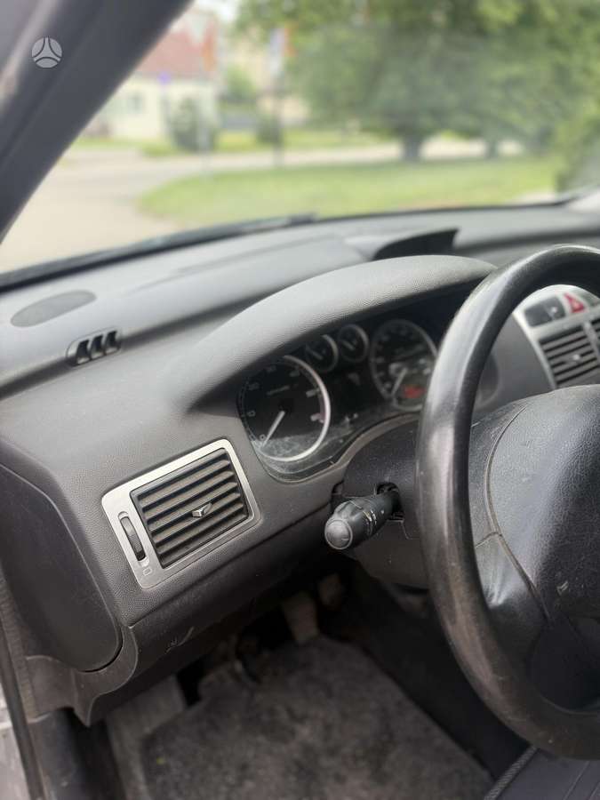 Peugeot 307 2005 — photo 17
