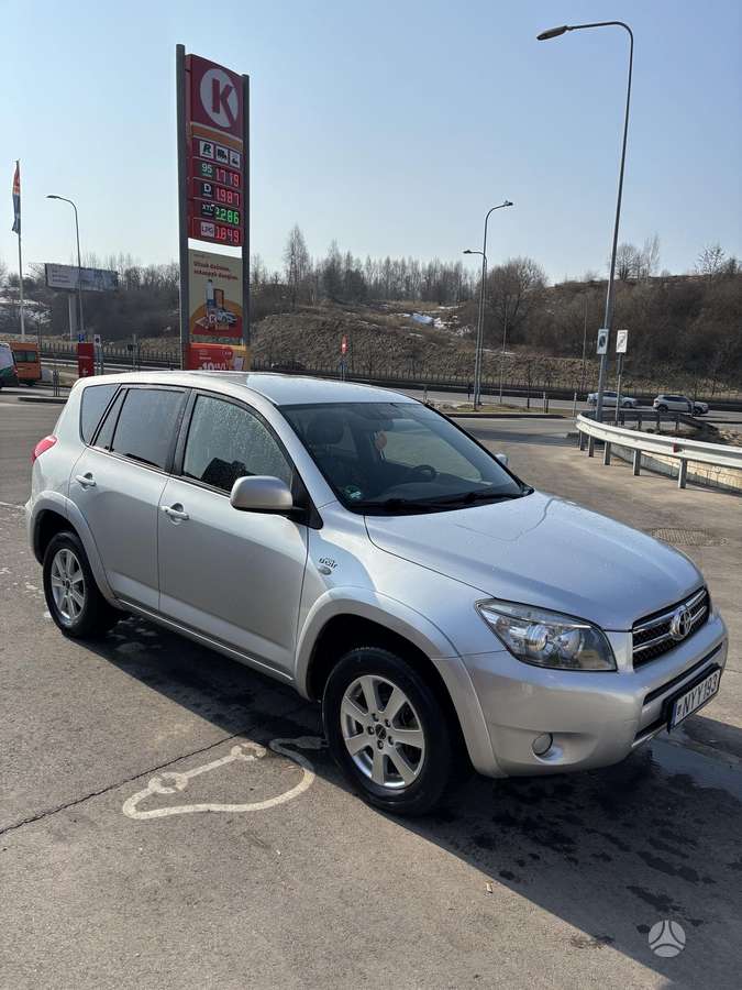 Toyota RAV4, 2008