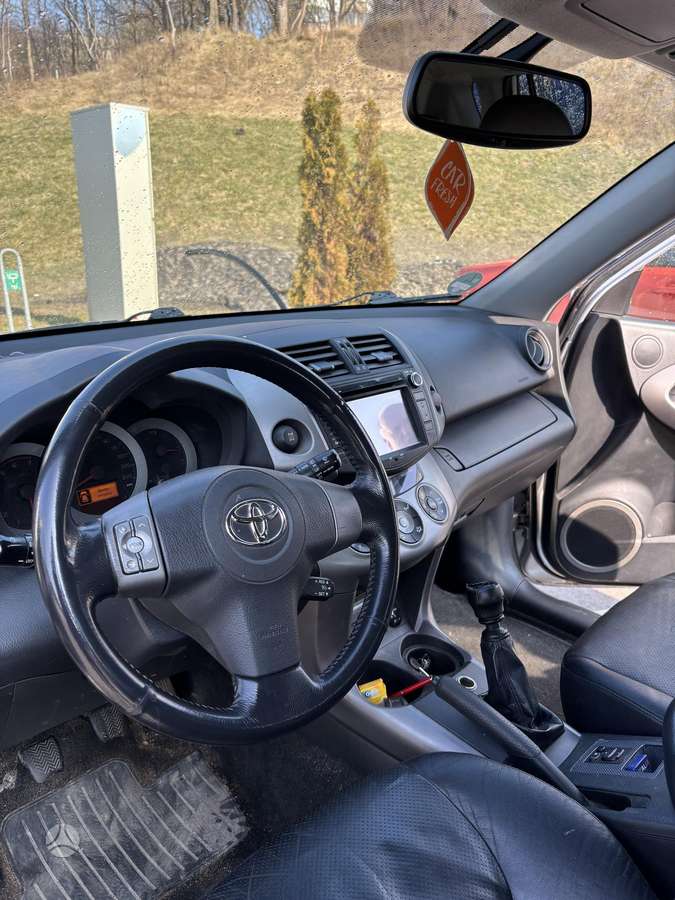 Toyota RAV4 2008 — photo 5