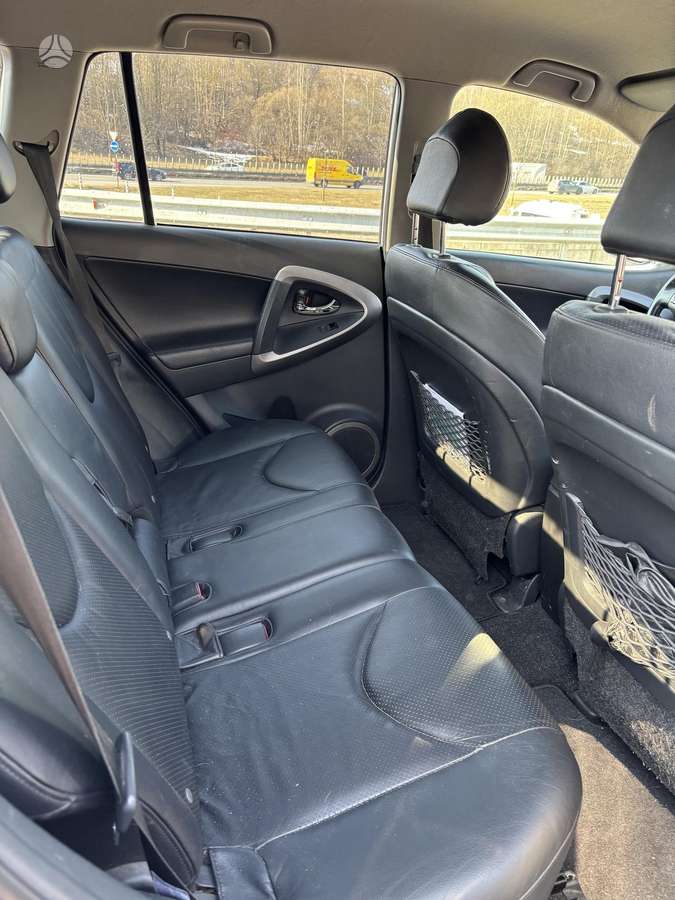 Toyota RAV4 2008 — photo 6