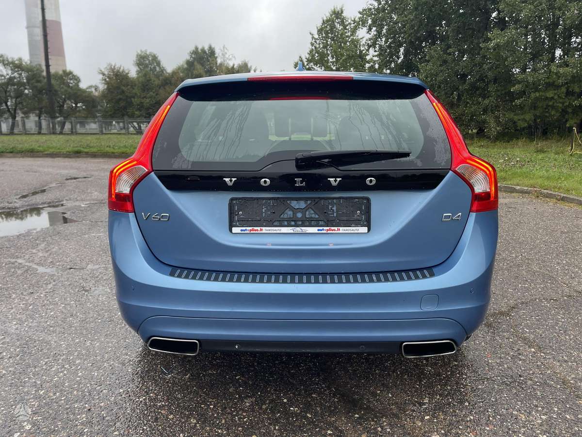 Volvo V60 2014 — photo 12