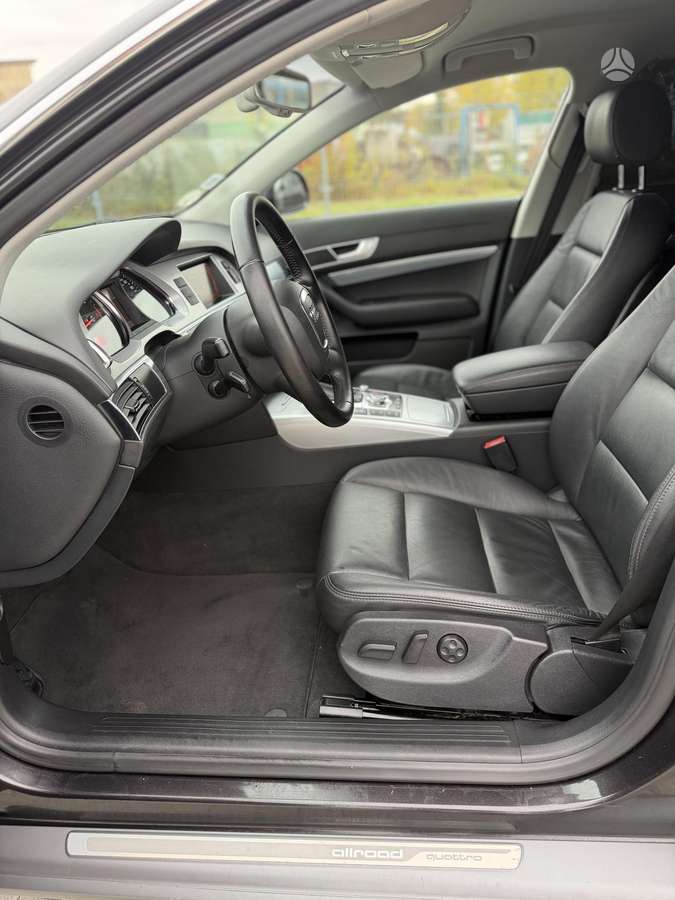 Audi A6 2010 — photo 14