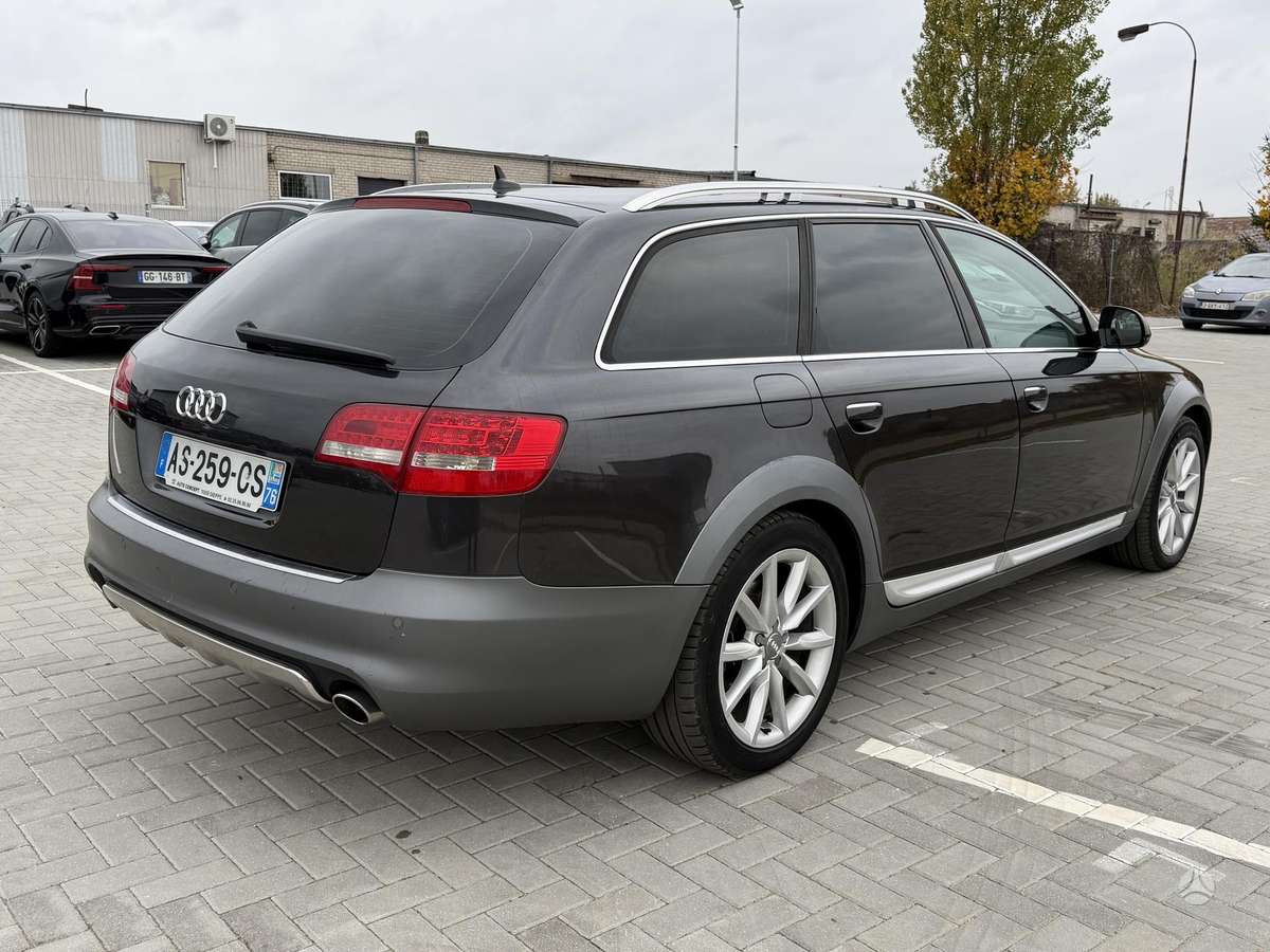 Audi A6 2010 — photo 8