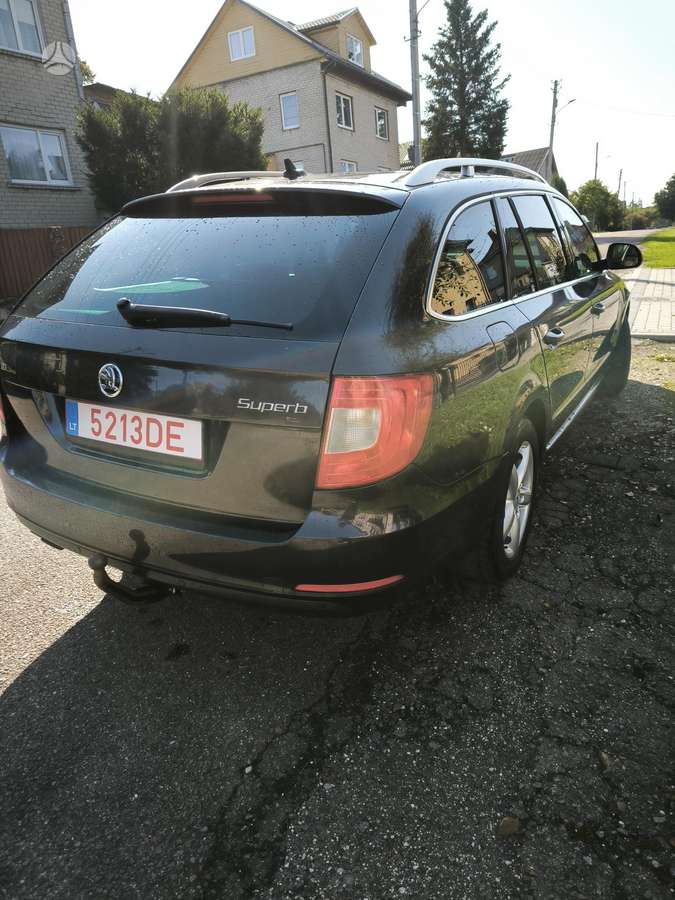Skoda Superb 2010 — photo 12
