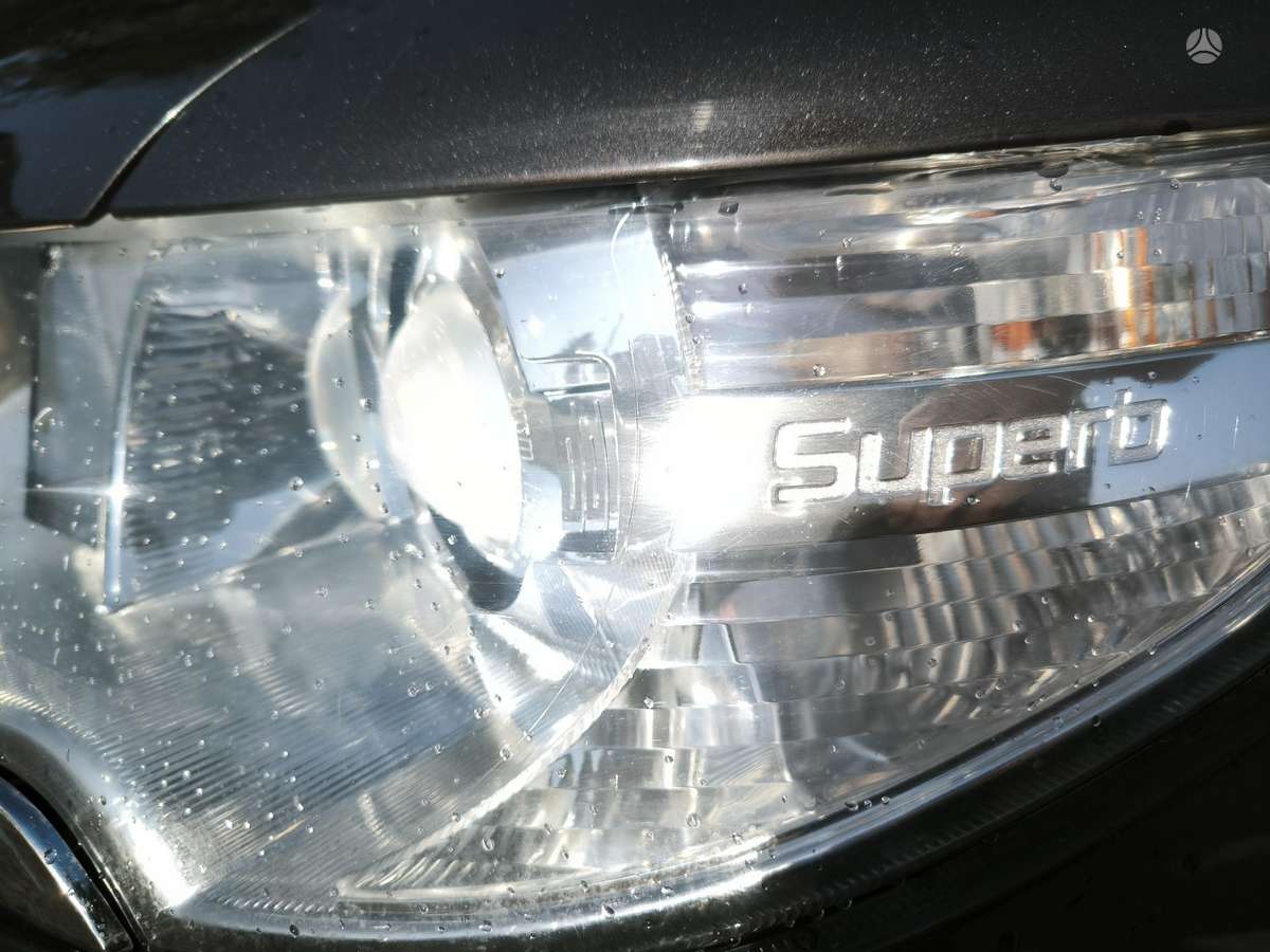 Skoda Superb 2010 — photo 14