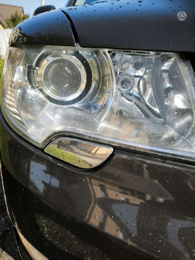Skoda Superb 2010 — photo 15