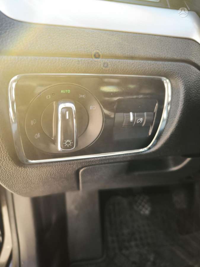 Skoda Superb 2010 — photo 16