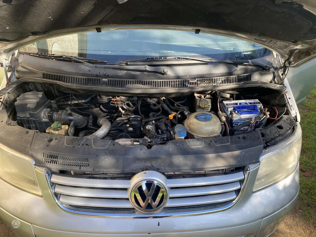 Volkswagen Transporter 2008 — photo 10