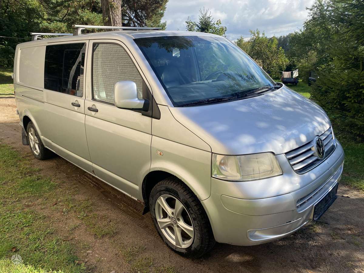 Volkswagen Transporter 2008 — rear view