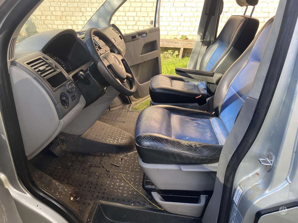 Volkswagen Transporter 2008 — photo 6