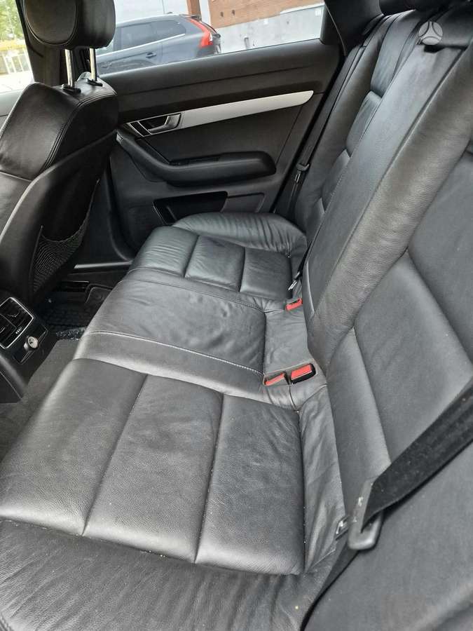 Audi A6 2011 — photo 13