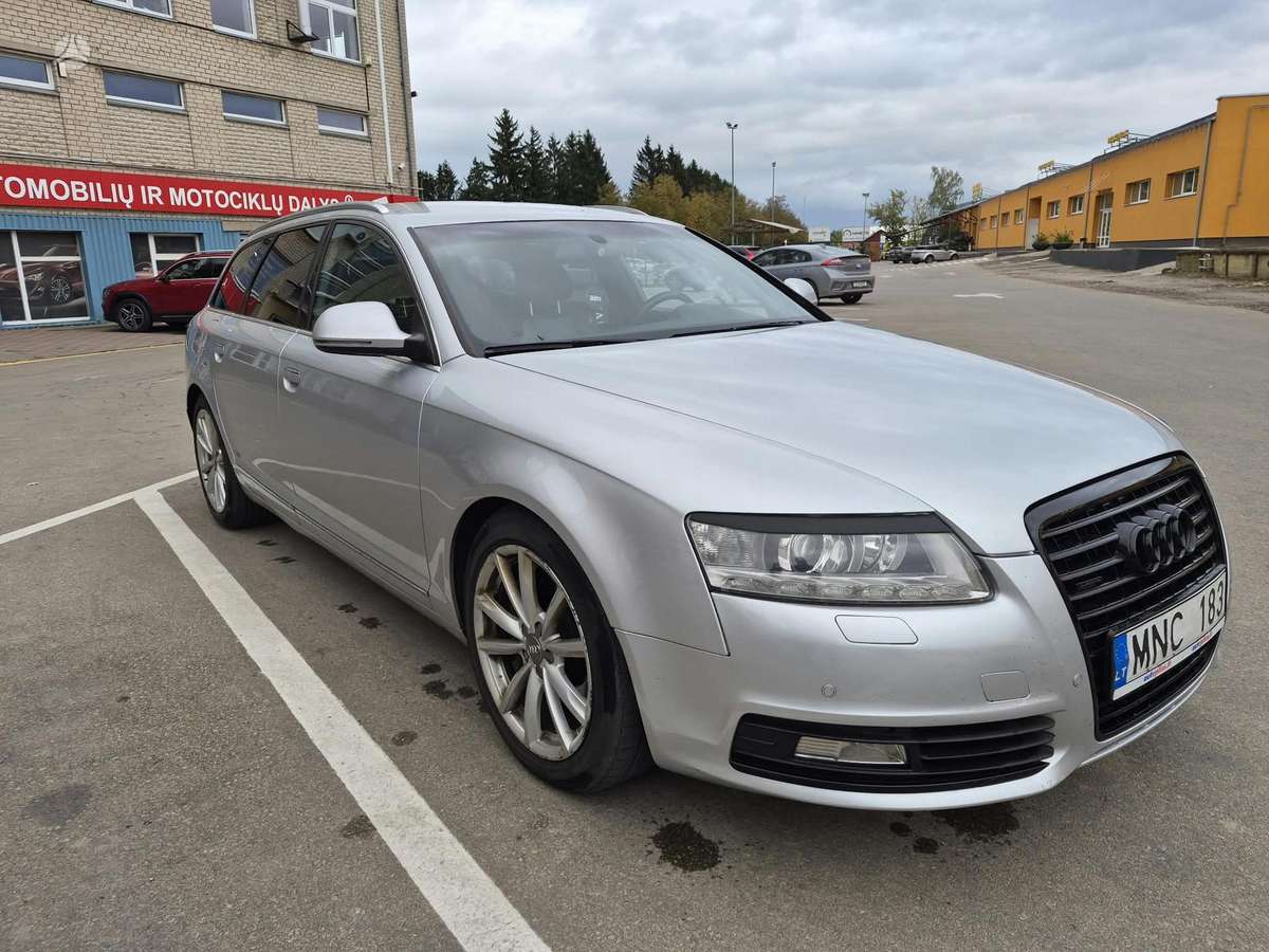 Audi A6 2011 — interior